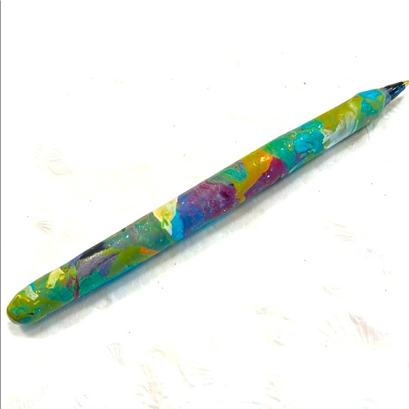 Colorful Handcrafted Pen - Picture 3 of 4